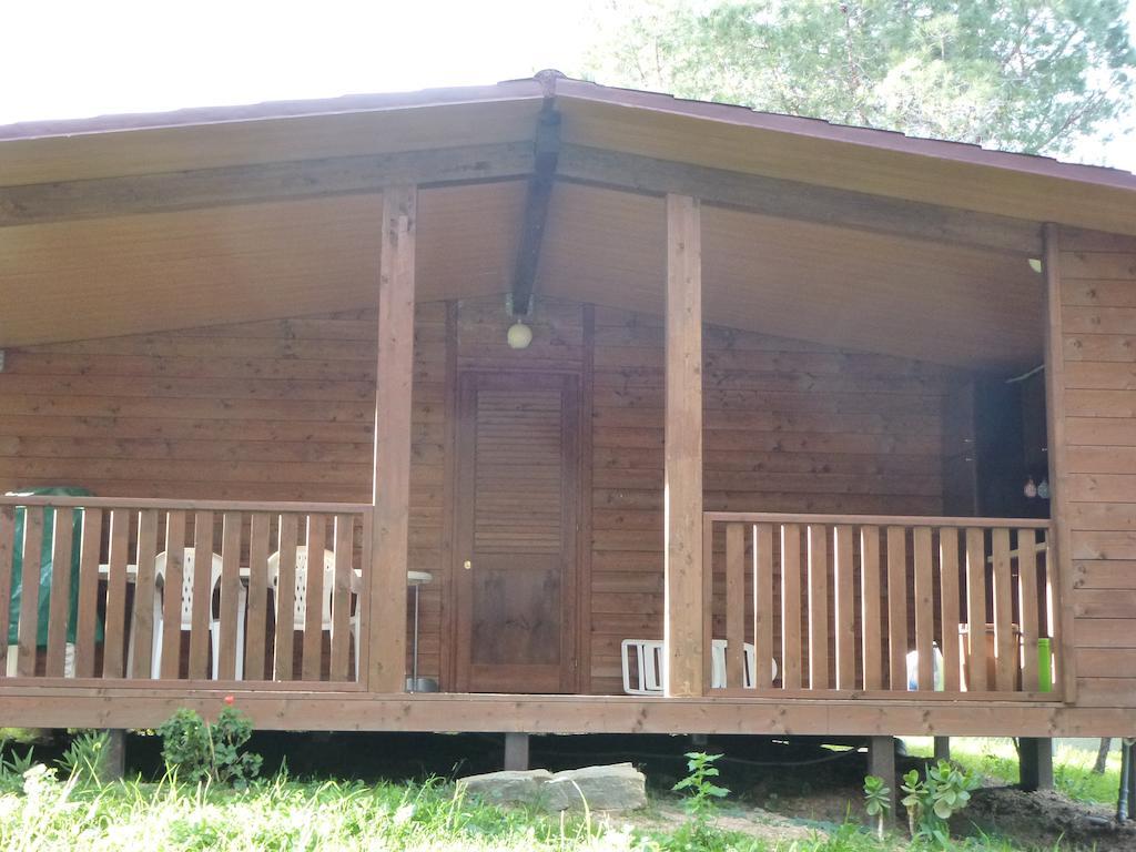 Villaggio Camping Calapineta Синискола Номер фото